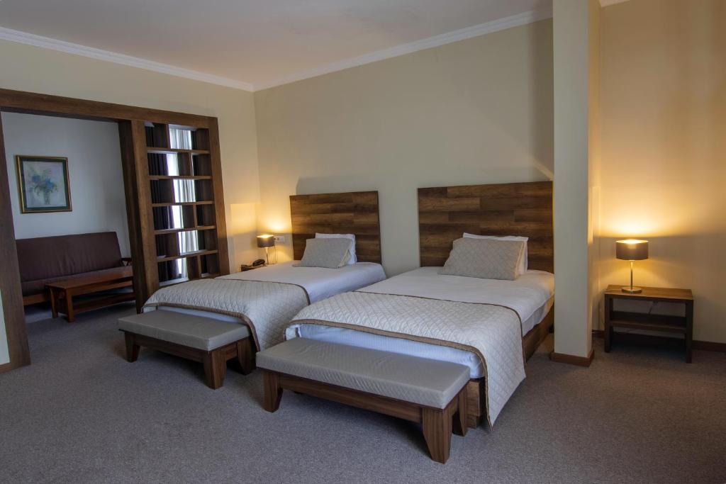 Beaumonde Garden Hotel